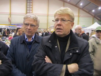 Hannu Tähtinen ja Jyri Häkämies, ministeri kuvanottoaikaan.